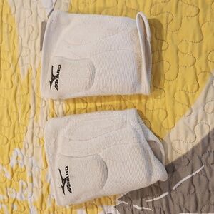 Volleyball knee pads